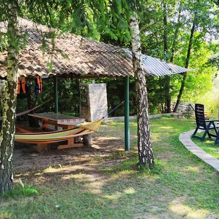 Nad Jeziorem Krzywe Dluzec (Mragowo)